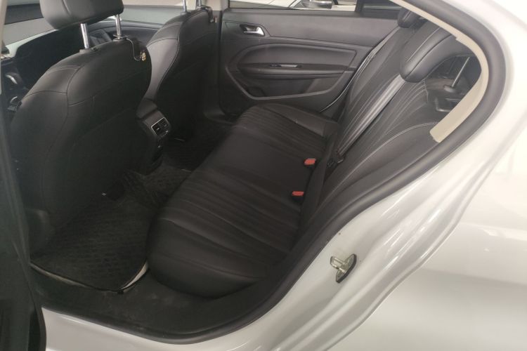 标致408 2022款 1.6T 追光版中控内饰21