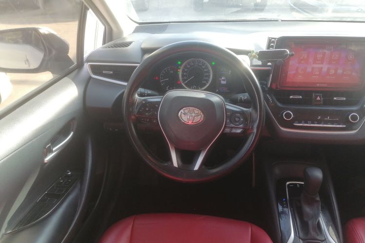 丰田 卡罗拉 2019款 1.2T S-CVT GL-i精英版局部细节13