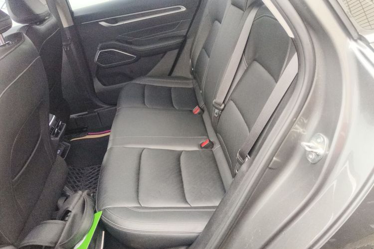 吉利汽车 帝豪 2023款 第4代冠军版 1.5L CVT尊贵型中控内饰21