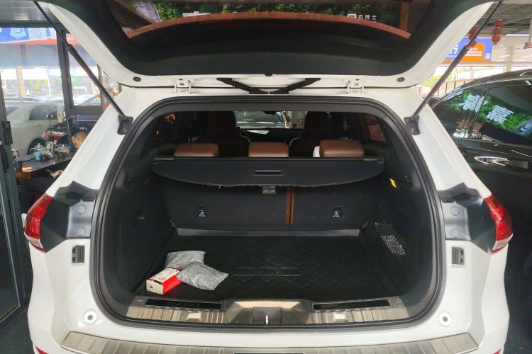 哈弗H6 2017款 红标 2.0T 自动两驱领尚型局部细节23