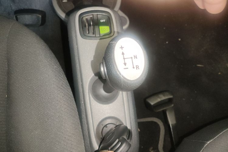 smart fortwo 2012款 1.0 MHD 硬顶舒适版局部细节18