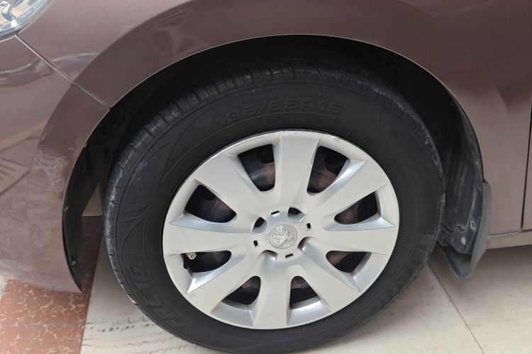 标致301 2014款 1.6L 手动舒适版车身外观6001