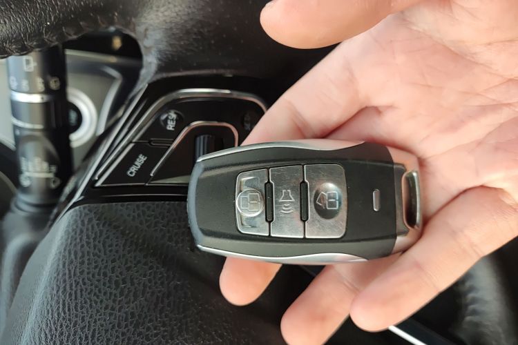 哈弗H2 2017款 红标 1.5T 手动两驱精英型中控内饰11