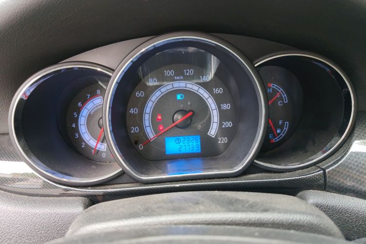 江汽集团 和悦 2012款 1.5L 手动豪华运动型局部细节14