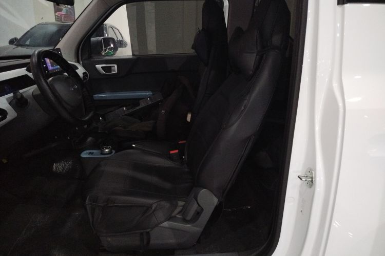 吉利银河 2024款 熊猫mini 200km 耐力熊中控内饰19