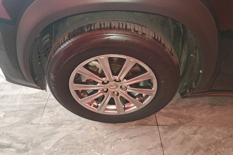 雷克萨斯NX 2015款 200 前驱 锋行版车身外观6007