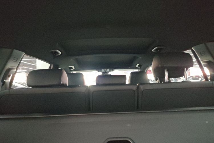 奔驰GLB 2020款 改款 GLB 200 动感型中控内饰22