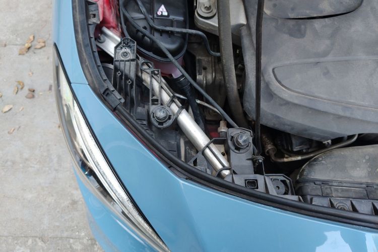 奔驰CLA 2018款 CLA 200 时尚型机舱底盘25