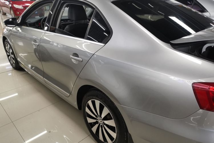 大众 速腾 2017款 1.6L 自动舒适型车身外观4