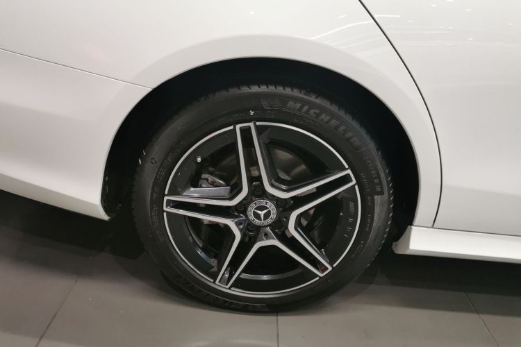 奔驰E级(进口) 2022款 E 260 时尚型运动版车身外观56