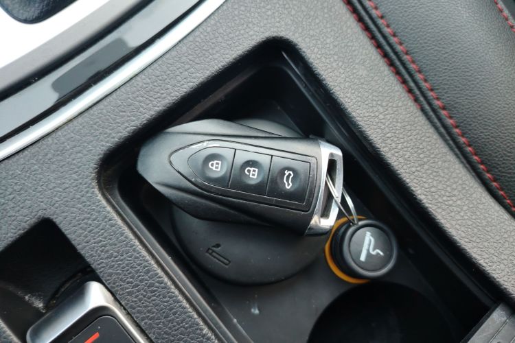 猎豹汽车 猎豹CS10 2017款 2.0T 自动都市型中控内饰7001