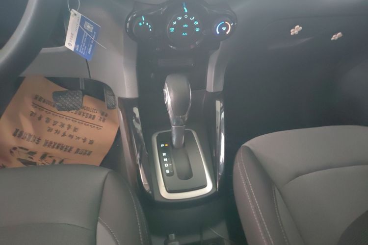 福特 翼搏 2017款 1.5L 自动风尚型中控内饰18