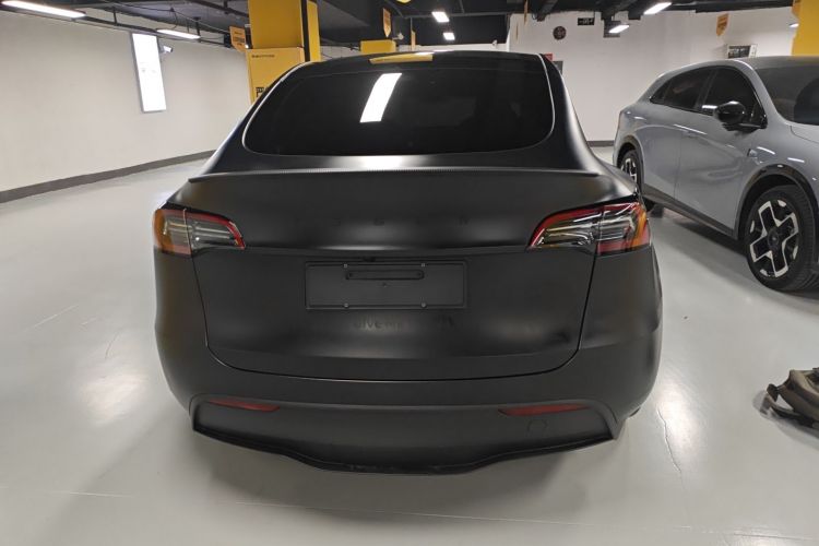 特斯拉 Model Y 2024款 后轮驱动版车身外观6