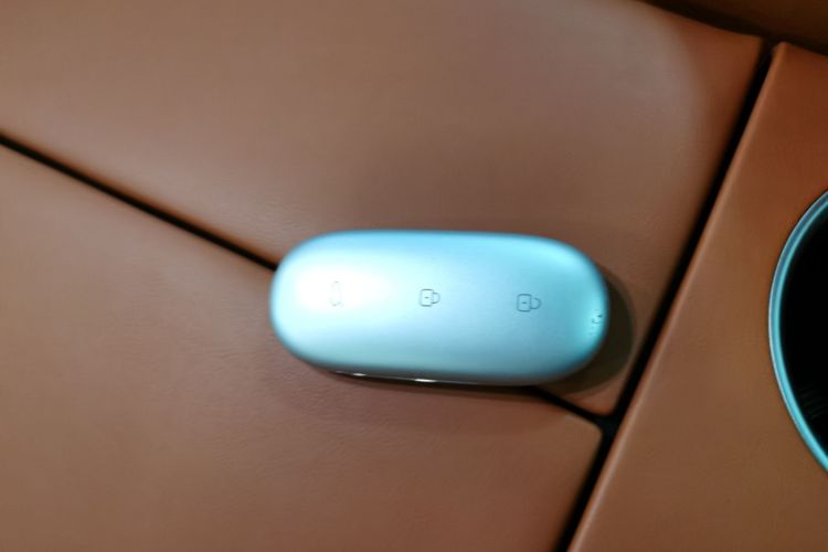 理想汽车 理想L9 2022款 Max中控内饰7001