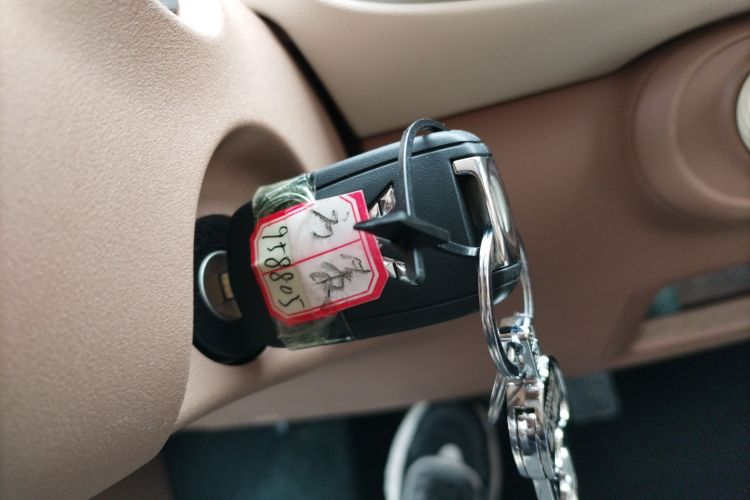 五菱汽车 宏光MINIEV 2025款 四门版 进阶款中控内饰11