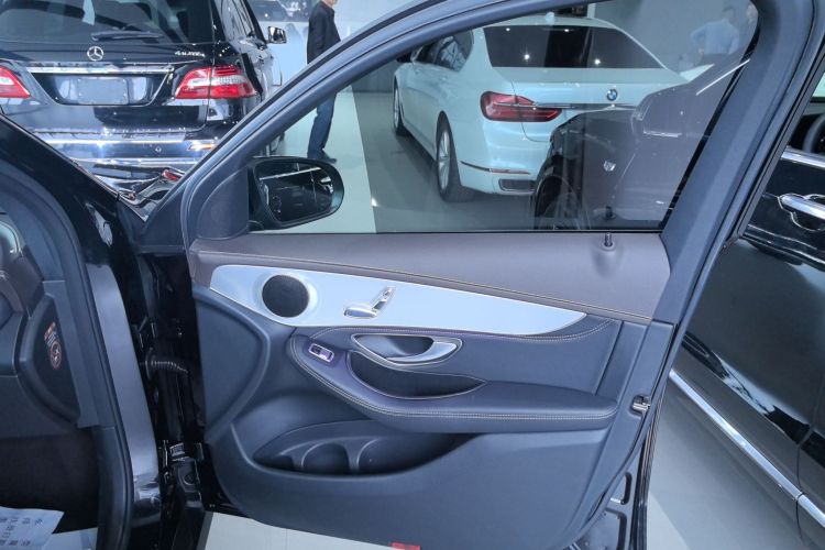 奔驰GLC 2017款 GLC 200 4MATIC中控内饰42