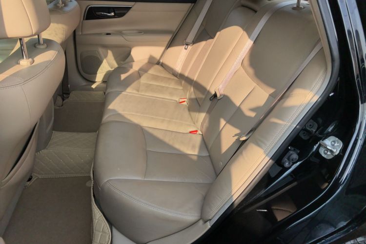 日产 天籁 2013款 2.0L XL舒适版中控内饰21