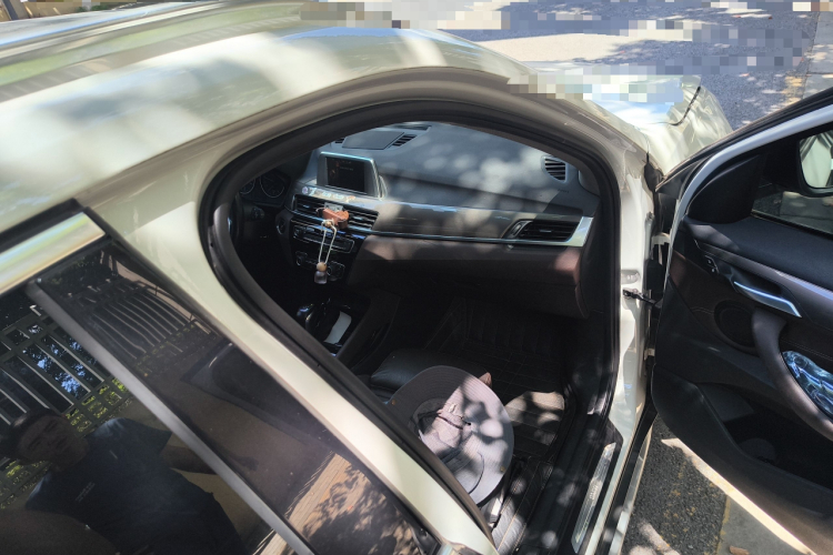 宝马X1 2016款 sDrive20Li 豪华型局部细节9005