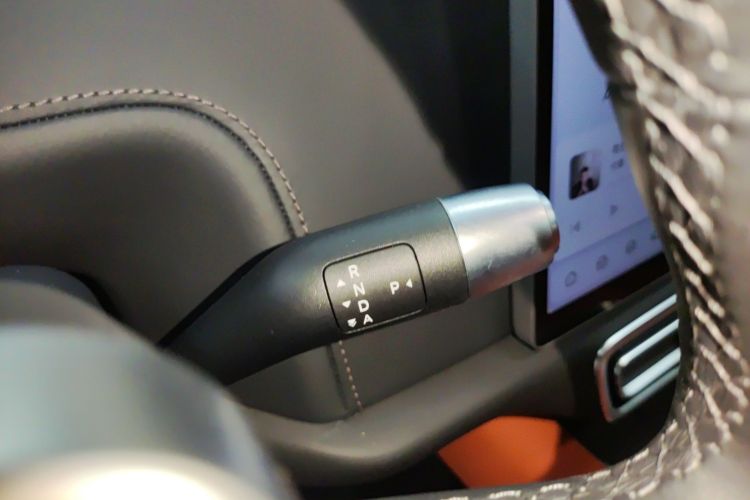 理想汽车 理想L8 2023款 Pro中控内饰18