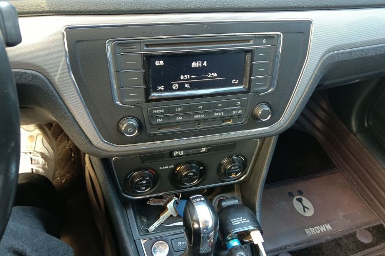 大众 朗行 2017款 230TSI DSG舒适版中控内饰16