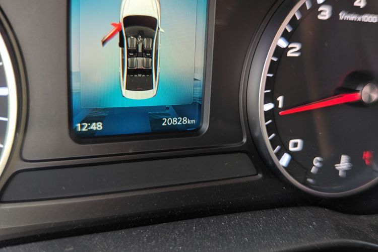 荣威i5 2021款 1.5L 手动铂金版中控内饰15