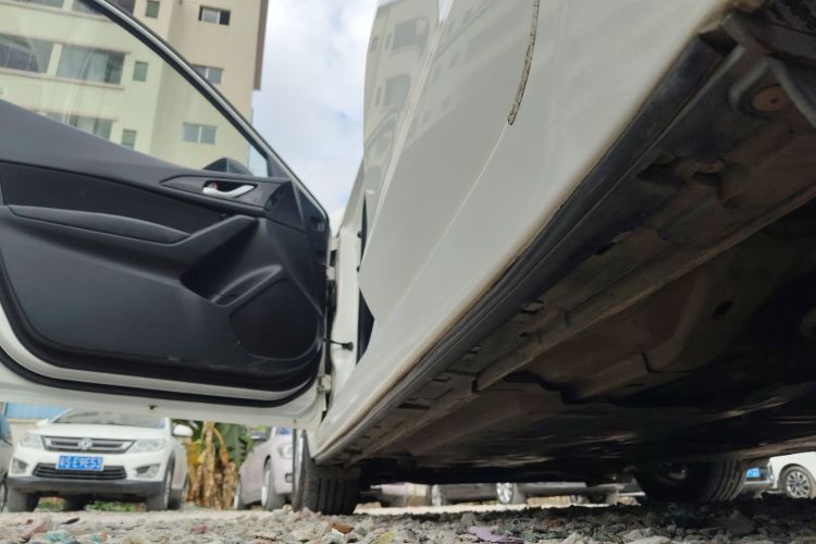 马自达3 昂克赛拉 2016款 三厢 1.5L 手动舒适型局部细节9002