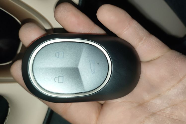 蔚来ET5T 2023款 75kWh Touring中控内饰7001