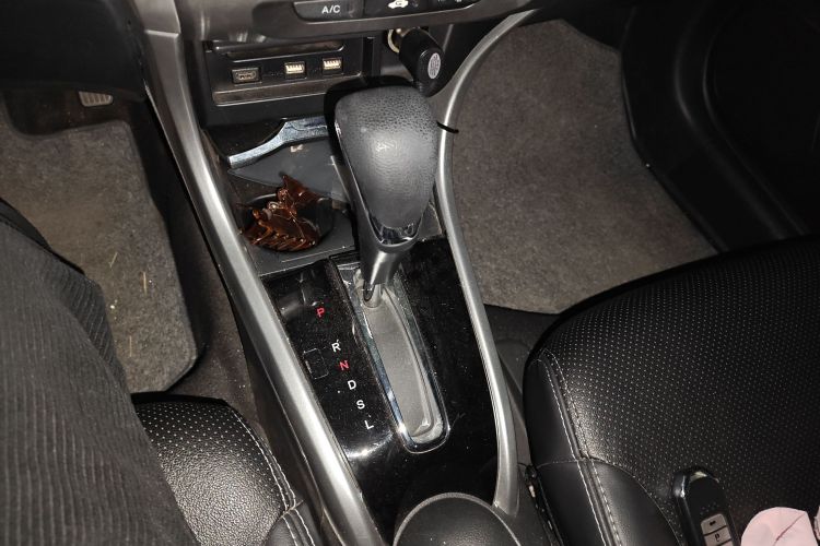 本田 凌派 2016款 1.8L CVT豪华版中控内饰18