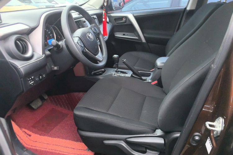 丰田 RAV4荣放 2016款 2.0L CVT两驱风尚版 国V中控内饰19