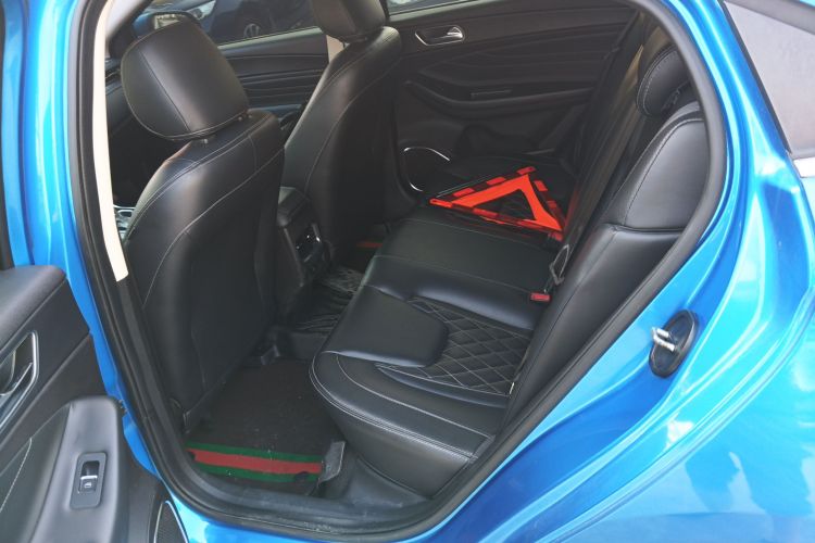 奇瑞 艾瑞泽GX 2019款 Pro 1.5T CVT型色版 国VI中控内饰21