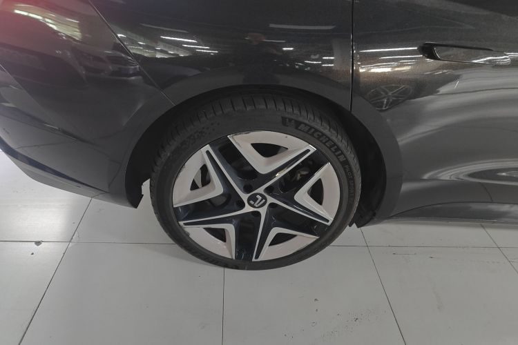 飞凡汽车 飞凡F7 2023款 进阶版车身外观6006