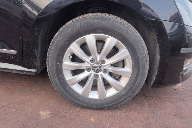 大众 帕萨特 2015款 1.4TSI 手动尊雅版车身外观10