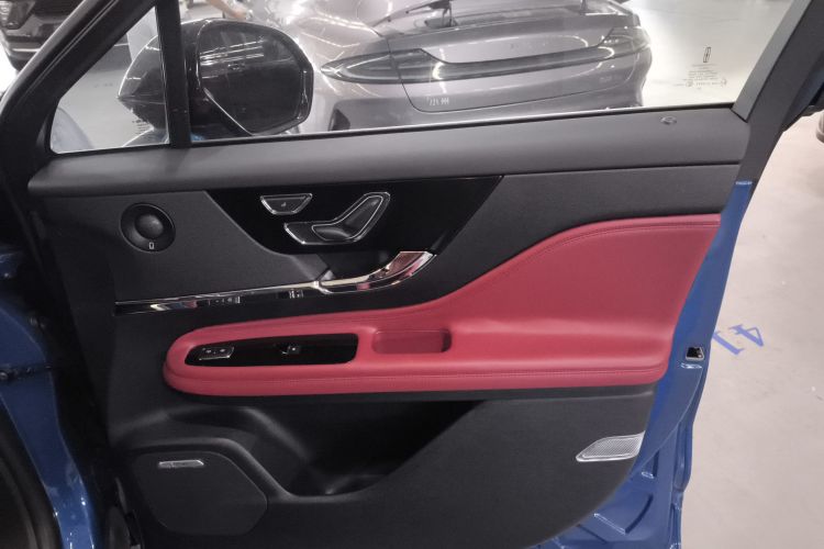 林肯 冒险家 2023款 2.0T 四驱尊雅版中控内饰42