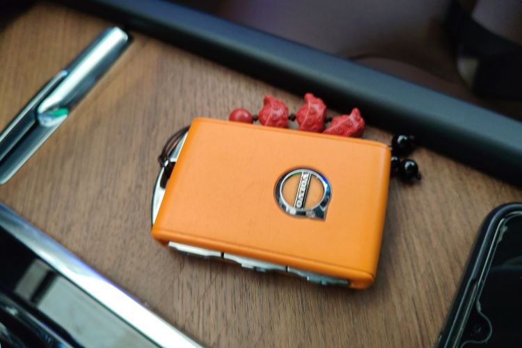 沃尔沃XC90 2022款 B6 智逸豪华版 7座中控内饰7001