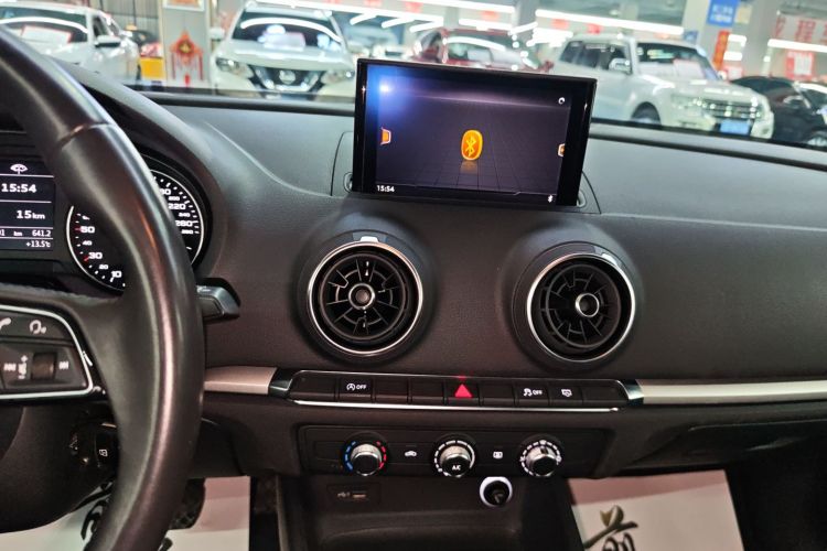 奥迪A3 2019款 Sportback 35 TFSI 进取型 国V中控内饰16