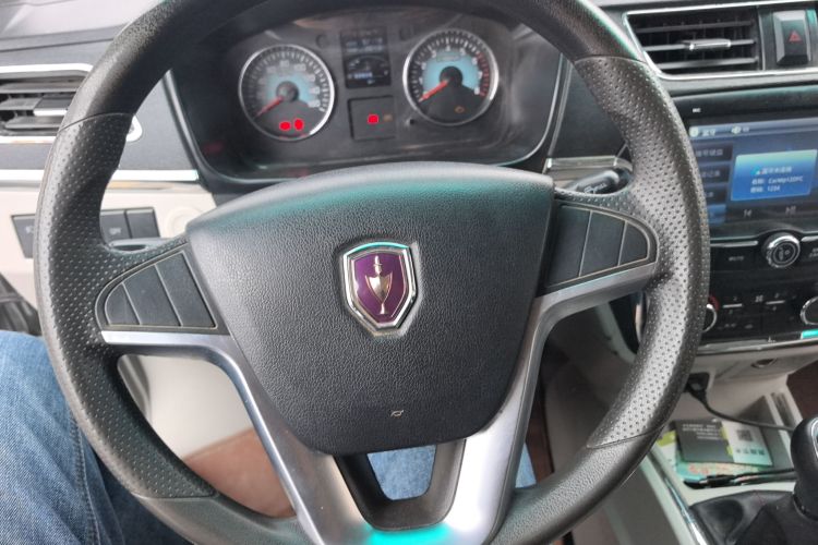 金杯 新海狮X30L 2021款 1.5L商务中央空调版客车国VI SWC15M中控内饰13