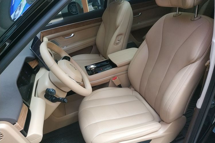 鸿蒙智行 问界M7 2024款 1.5T 后驱Plus版 6座中控内饰19