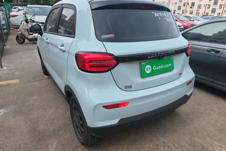 零跑汽车 零跑T03 2022款 星钻版车身外观4