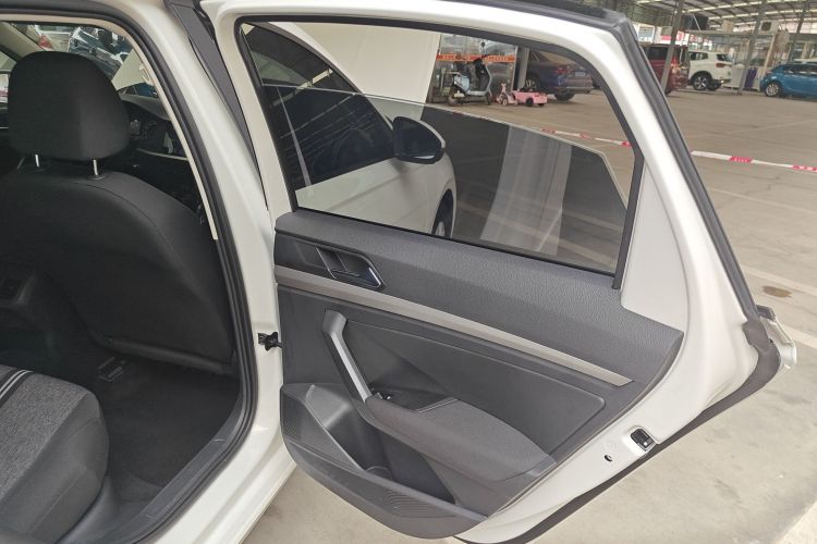 大众 朗逸 2022款 1.5L 自动风尚版中控内饰45