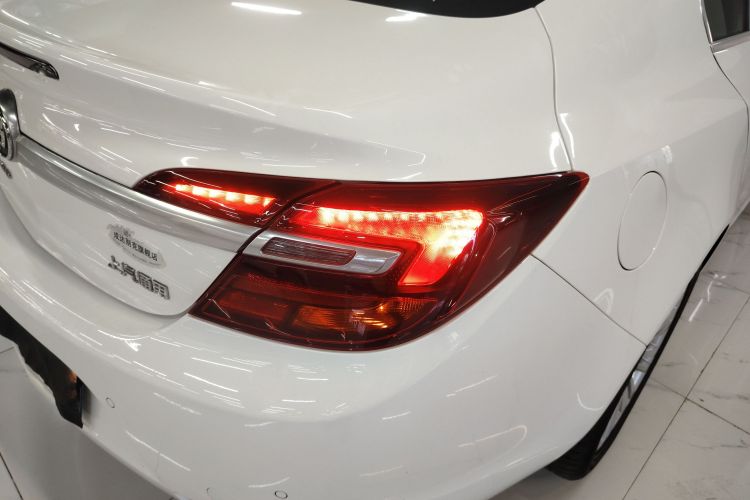 别克 君威 2015款 GS 2.0T 豪情运动版车身外观9