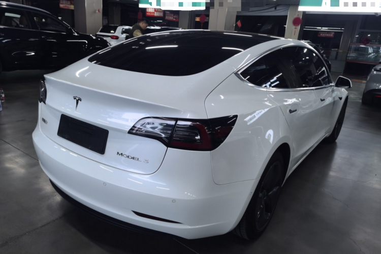 特斯拉 Model 3 2020款 改款 标准续航后驱升级版车身外观7