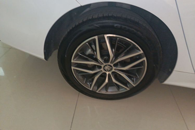 比亚迪 秦PLUS 2021款 EV 400KM 豪华型车身外观6008