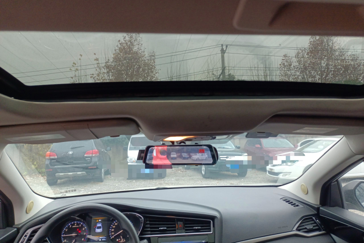 启辰D60 2018款 1.6L 手动智联精英版中控内饰22