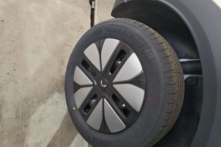 五菱汽车 缤果S 2025款 430km 尊享款车身外观6008