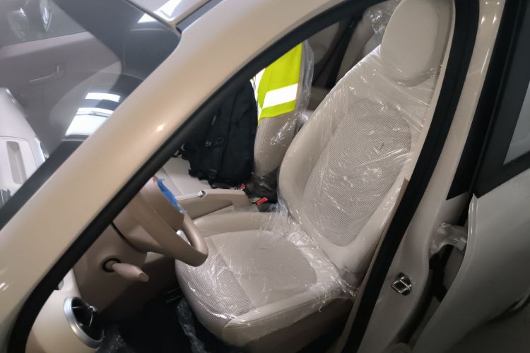 五菱汽车 宏光MINIEV 2025款 四门版 进阶款中控内饰19