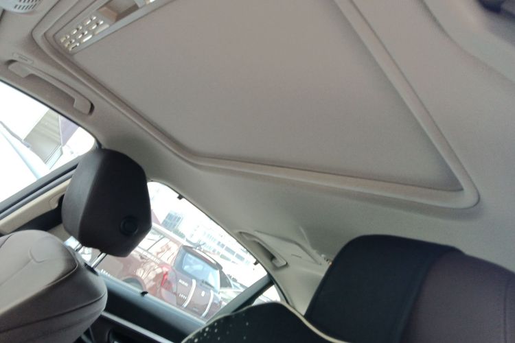 宝马3系 2019款 320Li M运动曜夜版局部细节22