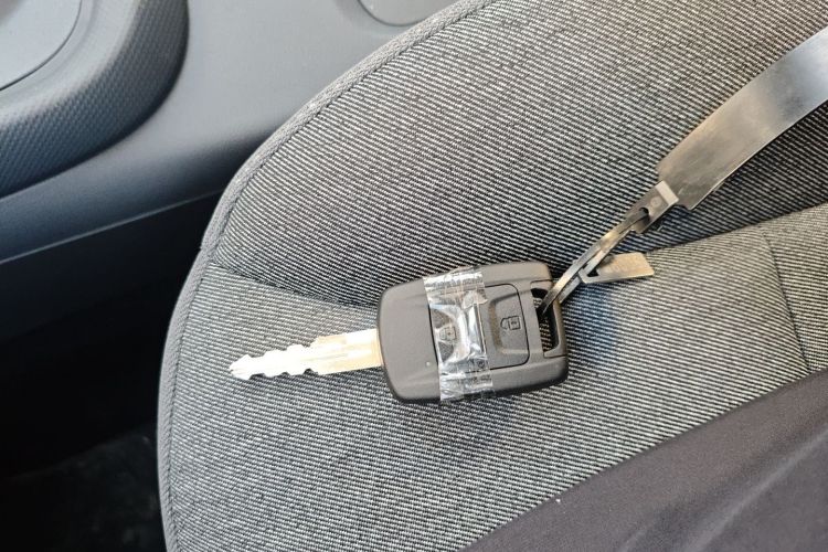 五菱汽车 五菱宏光新能源 2024款 纯电版 300KM 标准型中控内饰7001