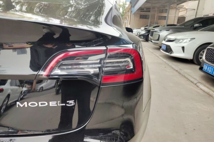 特斯拉 Model 3 2020款 改款 标准续航后驱升级版车身外观9