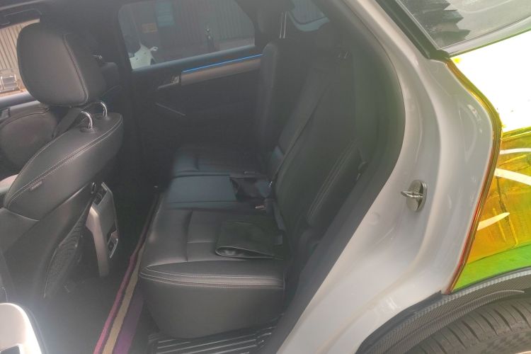 比亚迪 唐 2018款 2.0T 自动智联尊荣型 5座 国V中控内饰21