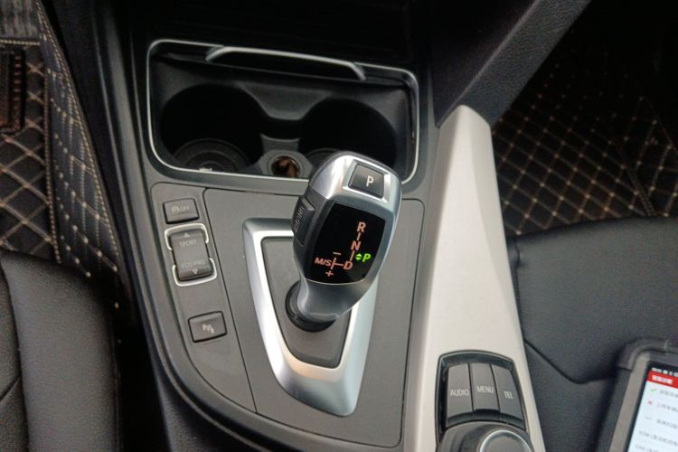 宝马3系GT 2017款 320i 时尚型局部细节18